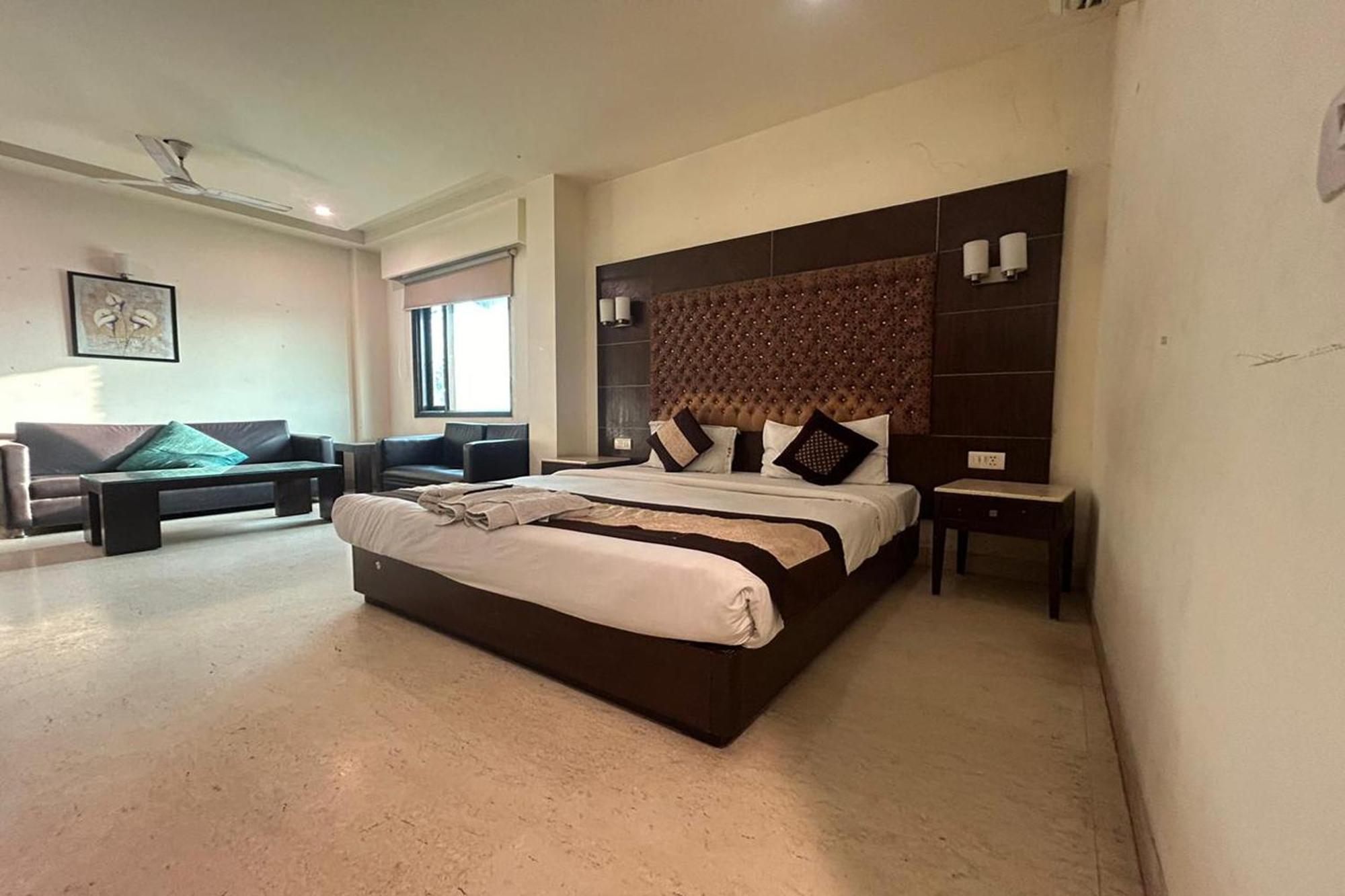 The Metropolis Guest House Near Rk Ashram Metro Station New Delhi Exterior photo