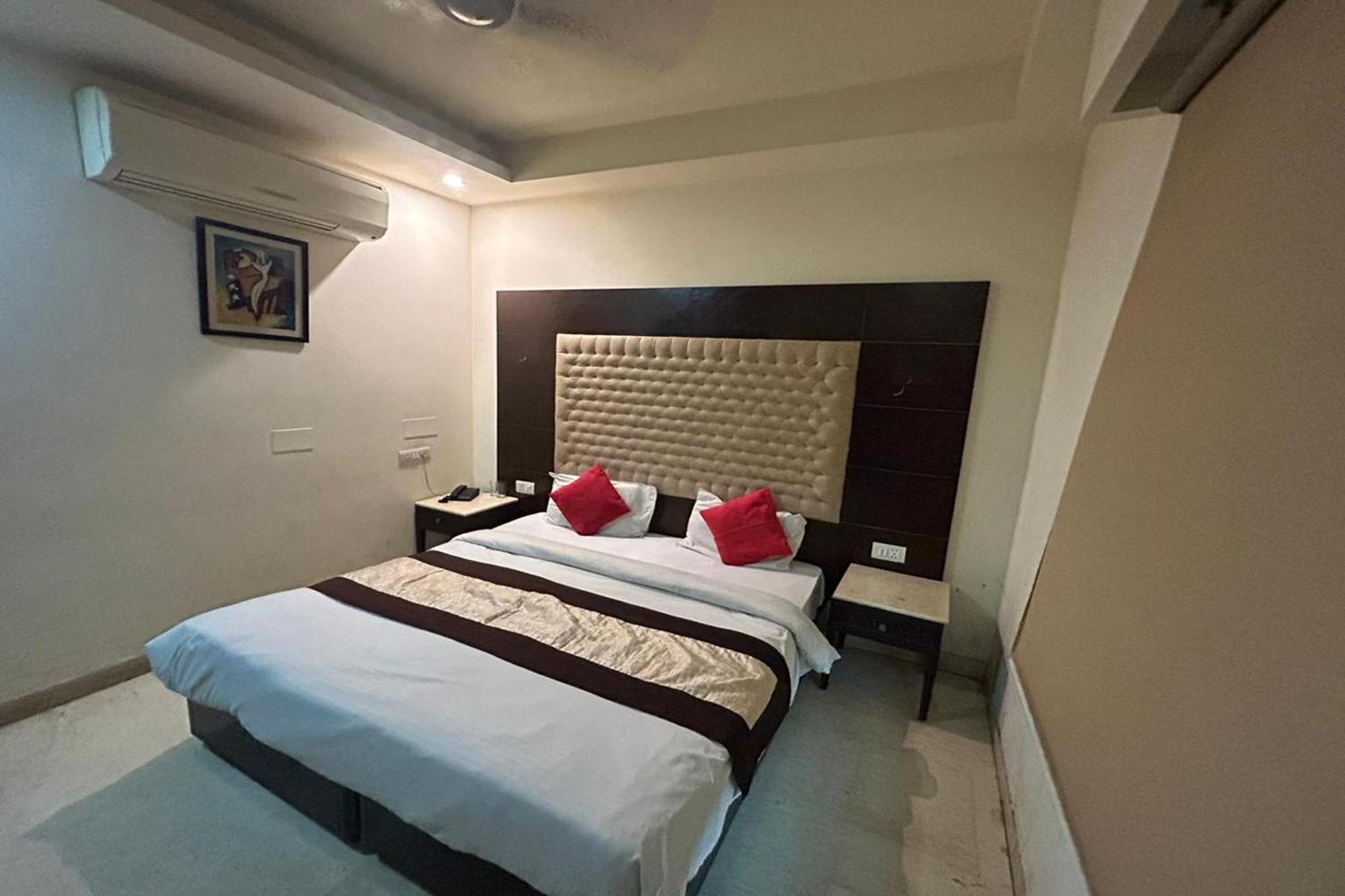 The Metropolis Guest House Near Rk Ashram Metro Station New Delhi Exterior photo