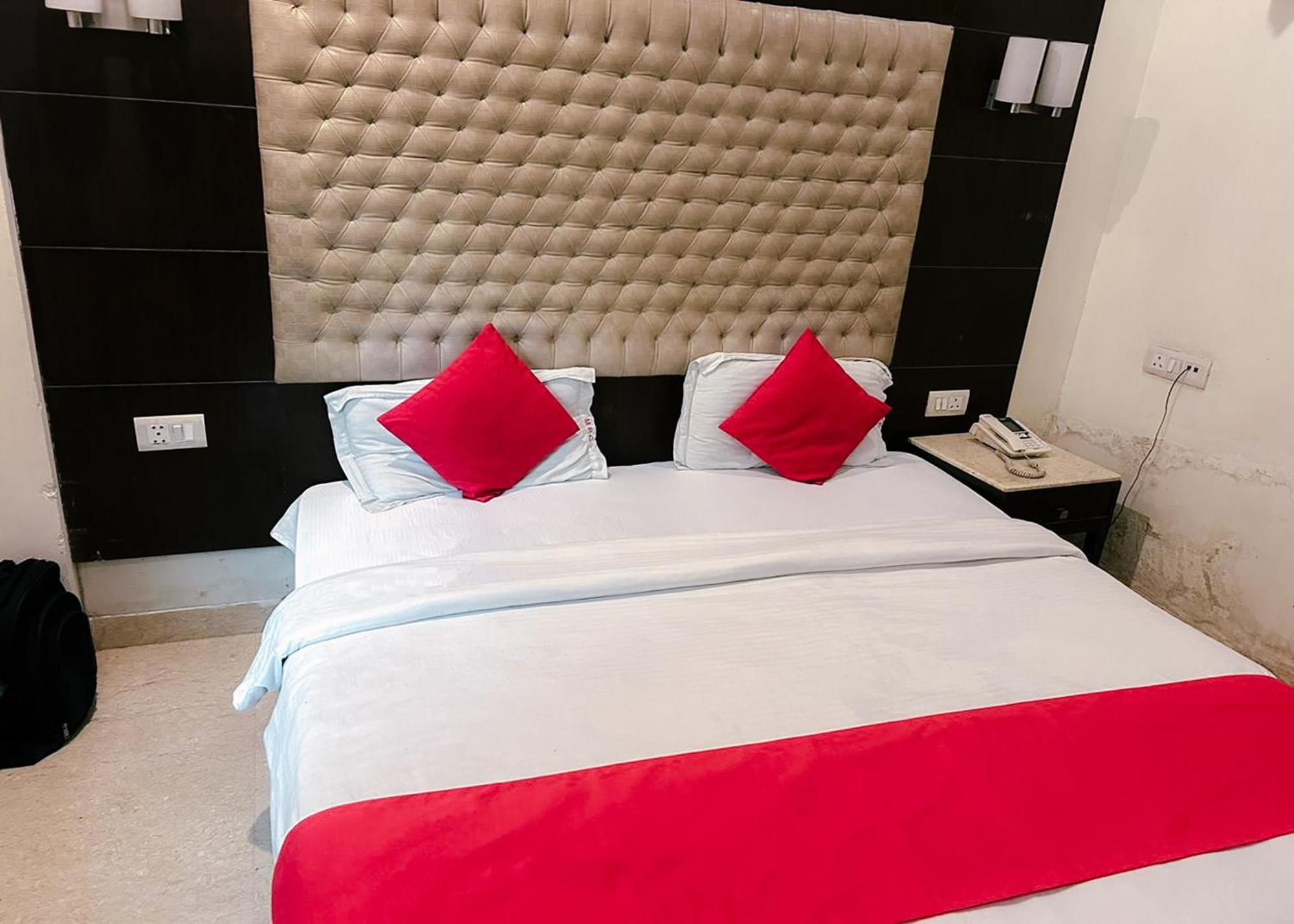 The Metropolis Guest House Near Rk Ashram Metro Station New Delhi Exterior photo